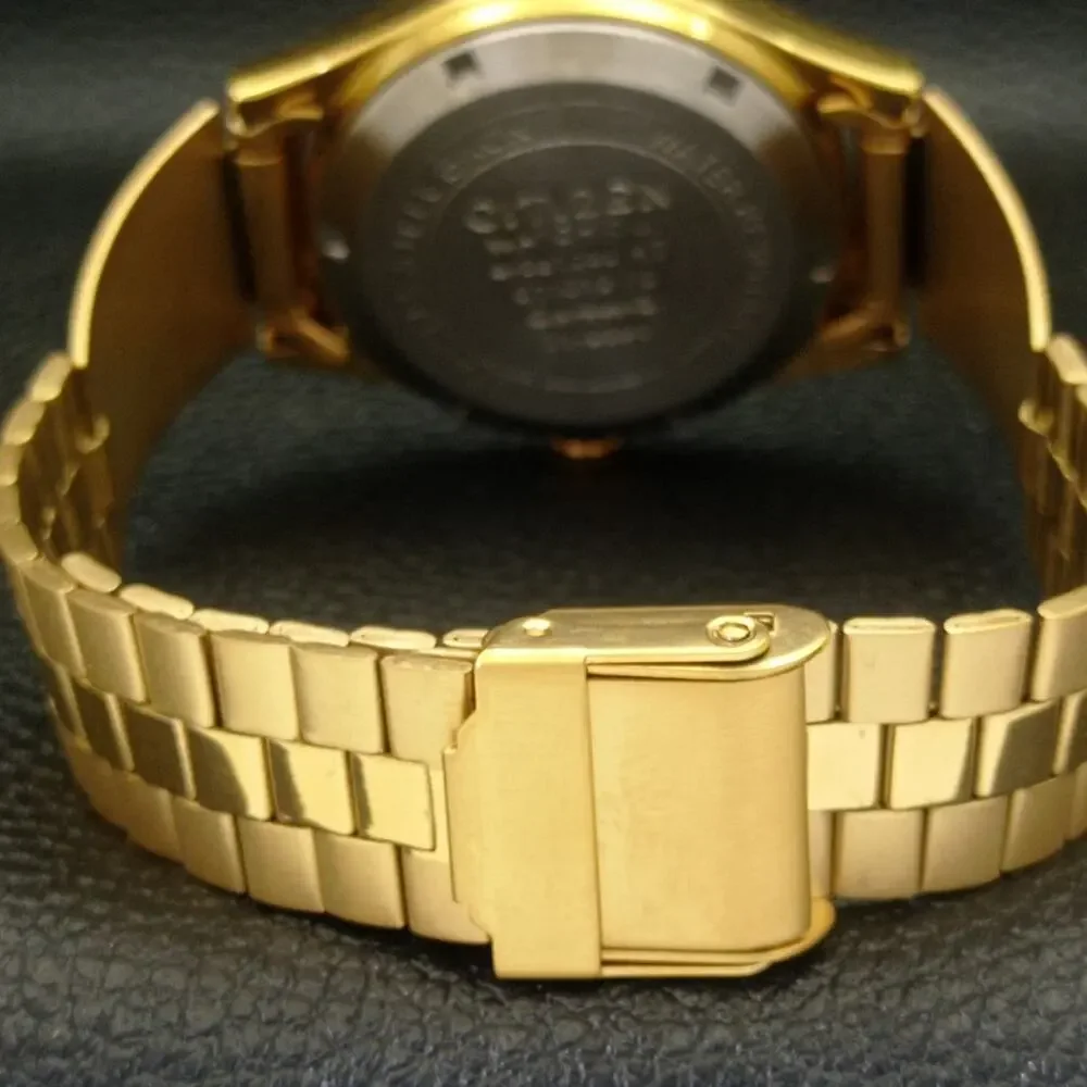 Vintage 1983 Citizen Automatic Mens Gold Watch W/daydate & Red accents